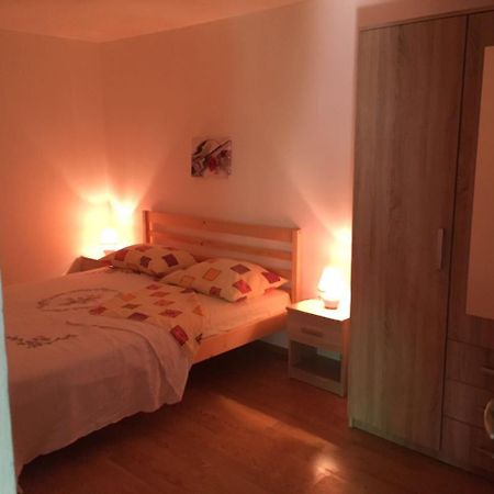 Apartament Posedarje Bagian luar foto